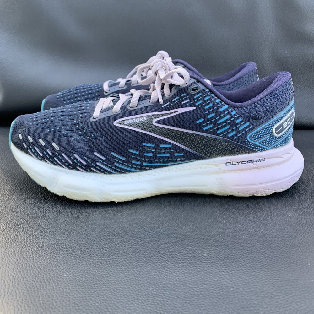 Brooks Womens Sneakers Sz 9.5